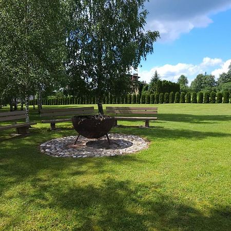 Brivdienu Maja-Lauvas Licis Rūjiena Exteriör bild