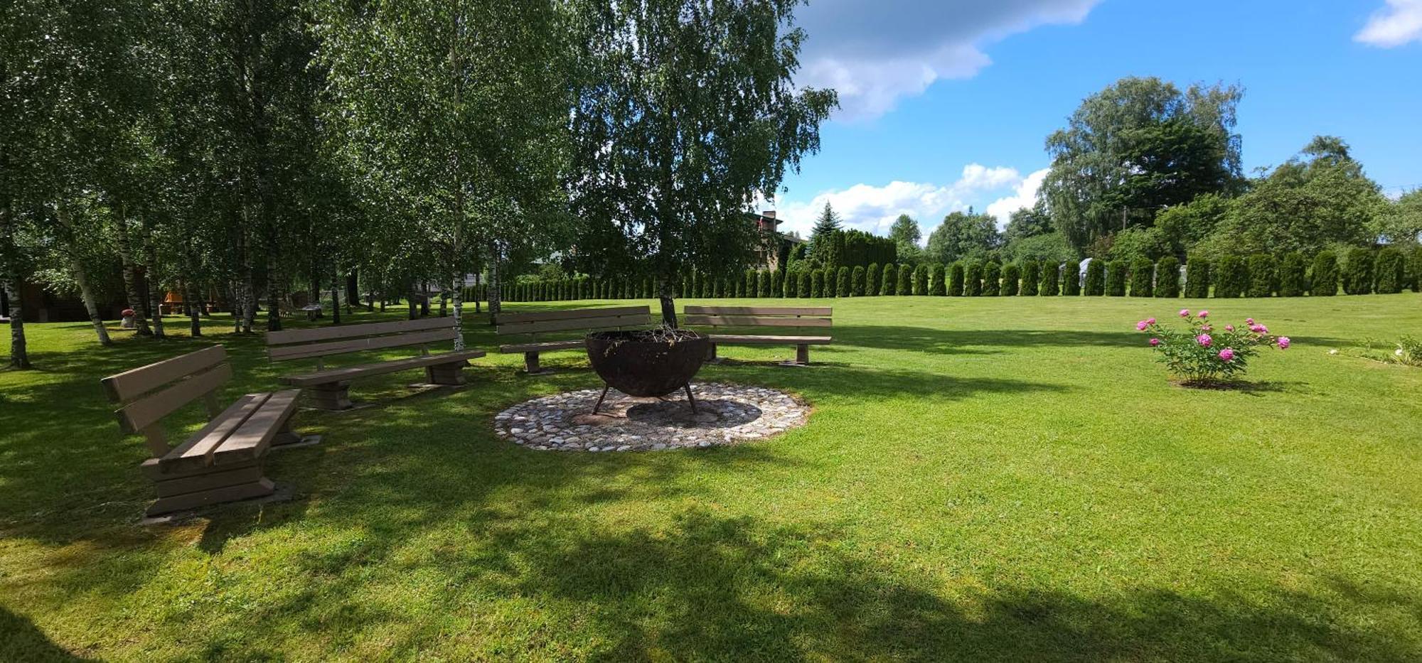 Brivdienu Maja-Lauvas Licis Rūjiena Exteriör bild
